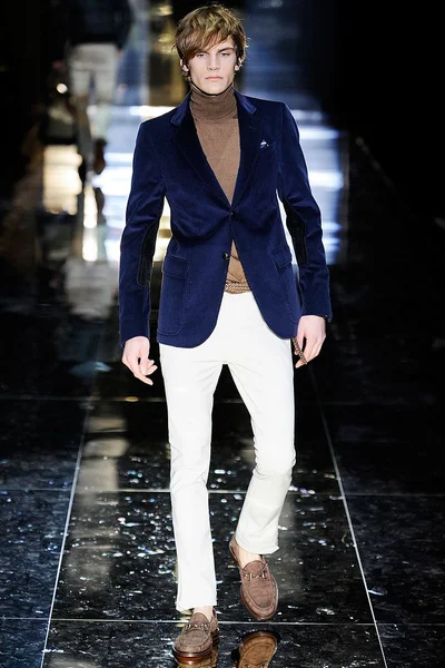 Look 22